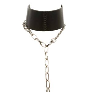 Gargantilla Ebe de cuero negro con cadena de plata y mosquetón d'0770 fijación en Brigade Mondaine