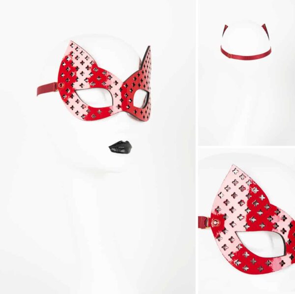 Кожаная красная маска для глаз с выгравированными крестами и кошачьими ушами FRAULEIN KINK на Brigade Mondaine