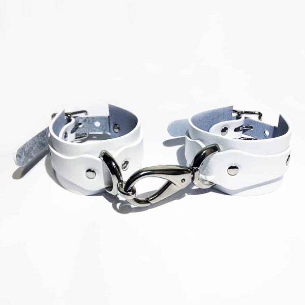 White leather handcuffs with nickel-free metal clip ELF ZHOU at Brigade Mondaine