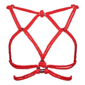 Rotes Harness aus Shibari-Seil Bondage um die Brust geknotet und Rücken nackt Figure of A bei Brigade Mondaine