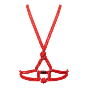 Rotes Brustgeschirr aus geknotetem Seil Shibari Bondage Figure of A bei Brigade Mondaine