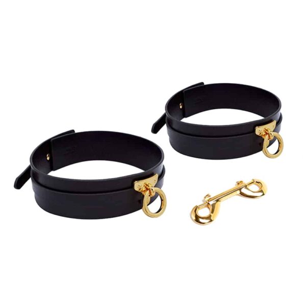 Esposas para muslos en cuero negro y accesorios de oro de 24K hechos a mano por UPKO en Brigade Mondaine