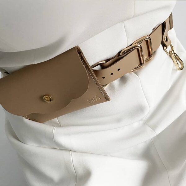 Belt with removable beige leather pouch by MIA ATELIER at BRIGADE MONDAINE