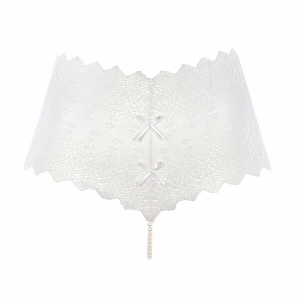 String PANTY ivoire, en dentelle et en perles provenant de Majorque de la marque BRACLI collection GENEVA chez BRIGADE MONDAINE