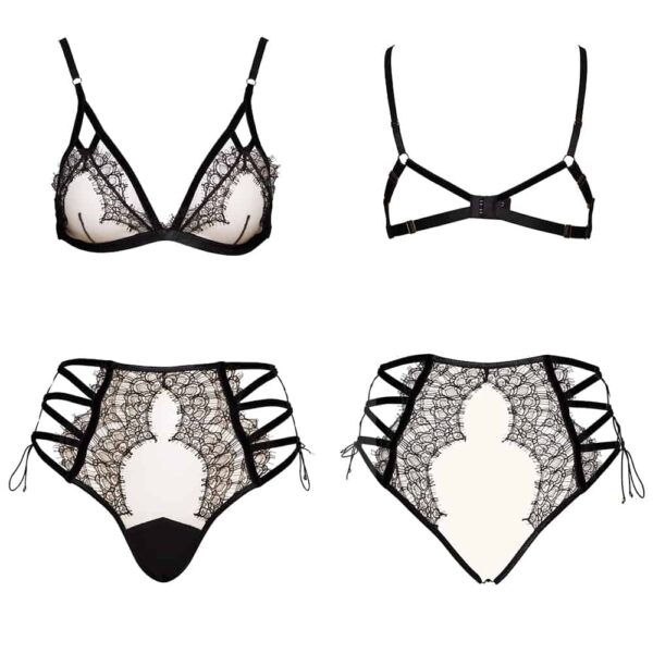 Lilitus set combining fishnet, lace and elastic, to form strong and timeless pieces