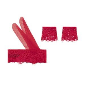 Kit Dévoile moi rouge de la marque Atelier Amour et de la collection Nommée Désir. Ce kit est composé d’un masque en dentelle et de manches assorties. Le devant du masque est en dentelle et s’accroche grace a un morceau de tulle tout en transparence. Pour les manches, de la dentelle recouvre les mains et comporte un tour de poignet issu d’un élastique fin.