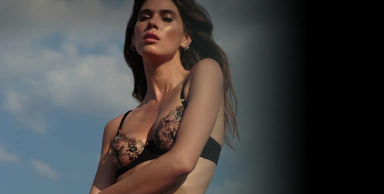 Light and delicate lingerie collection in tulle and floral lace