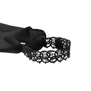 Чокер Princesa Silk Black от бренда Bound Up. Чокер черного цвета с шелковой лентой сзади. Сам чокер, похоже, сделан из черного кружева.
