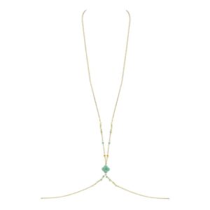 Bijoux de buste Courage de la collection Deviant Spirits de la marque Fungi Elica D Oro. Ce bijoux de buste est classique dans la forme. Il s’attache à l’aide d’une chaine à la nuque et aux lombaires, les deux chaines s’entrelacent au niveau du bas des côtes à l’aide d’une pierre verte en Amazonite. Les chaines sont ornées de cristaux Swarovski. L’ensemble est confectionnée à partir de plaqué or 24 carats.