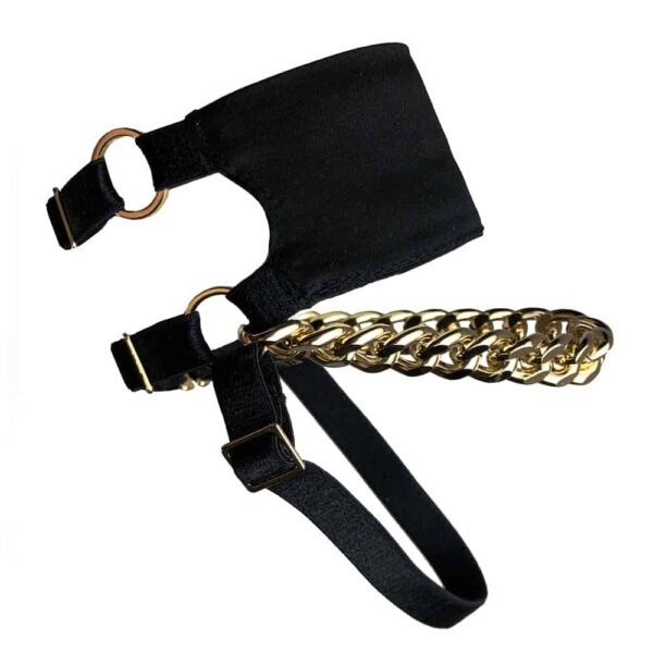 Chaine de cheville de la marque ELF ZHOU de couleur noir, cet accessoire fait de satin et d'or de 24 carats est un accessoire parfait pour ajouter de la sensualité à sa tenue.