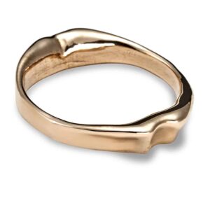 Accesorio de anillo bucal en bronce.