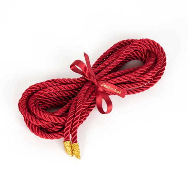 The Shibari Rosso rope is a 5 meter long bondage lasso with a silver crystal tip. Transform the lasso as a belt or harness to add a special fetish touch to your favorite outfit.