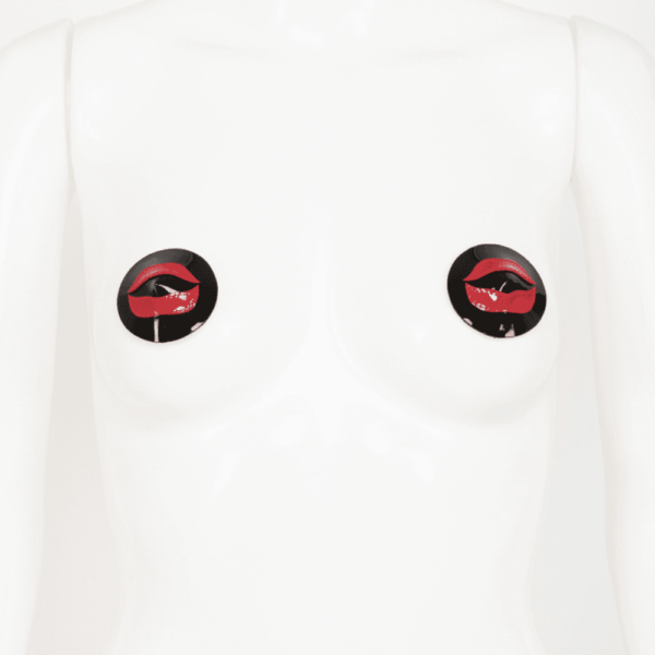 Nippies Kiss from the French Kiss collection by Fraulein Kink on Brigade Mondaine. Surprise your lover with the kiss nippies, made from luxury Italian leather, laser cut red kiss details on the nippies. The entire French Kiss collection is handcrafted to order in the designer's studio in Berlin. This collection is inspired by French luxury with accessories that represent the fashion capital, Paris. Fraulein kink offers couture pieces that you won't see anywhere else.