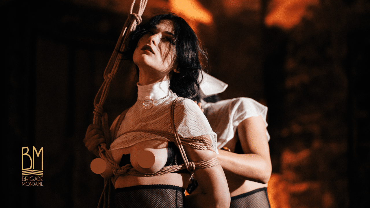 Marie Sauvage, espectáculo Shibari en colaboración con Brigade Mondaine