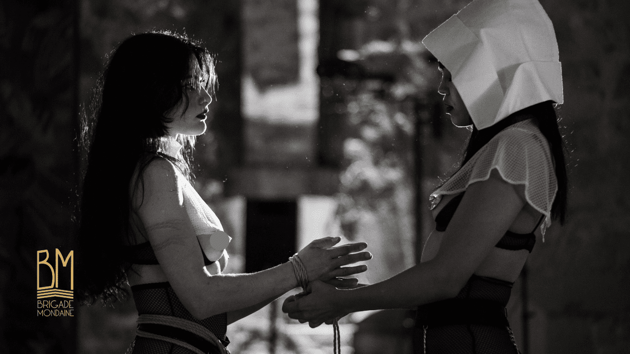 Marie Sauvage, espectáculo Shibari en colaboración con Brigade Mondaine
