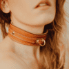 KILTER <br /><strong> BDSM Collar de cuero Tan </strong>