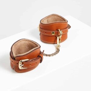 KILTER Bondage accessory in Italian vegetable tanned leather