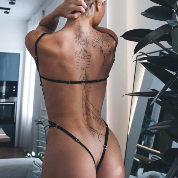 Harnais noir ouvert lingerie femme bas et haut du corp sensuel souple et léger Open black harness lingerie woman bottom and top of the sensual flexible and light body