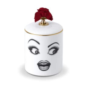 Packshot de la bougie prankster blanche en porcelaine avec le regard surpris, orné d’or et de rouge