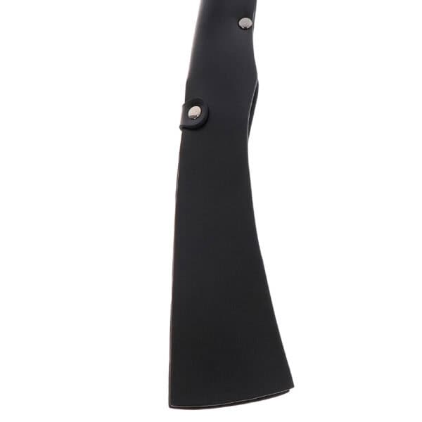 Slapper aus schwarzem Leder mit gespaltenen Klingen
