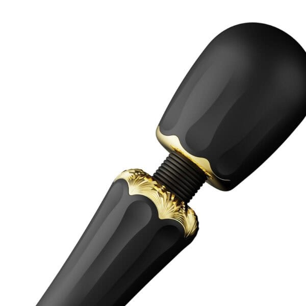 Packshot Wand Vibrator Schwarz aus Silikon und palstischem ABS Spritzwassergeschützt 5 Vibrationsmodi mit zwei Silikonaufsätzen inklusive