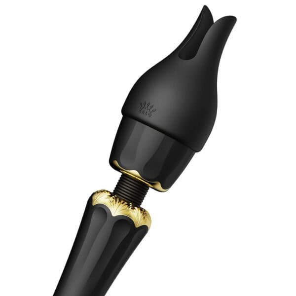 Packshot Wand Vibrator Schwarz aus Silikon und palstischem ABS Spritzwassergeschützt 5 Vibrationsmodi mit zwei Silikonaufsätzen inklusive